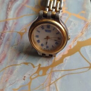 Seiko Two-Tone Wristwatch with Roman Numerals